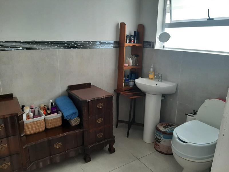 4 Bedroom Property for Sale in Albertinia Western Cape